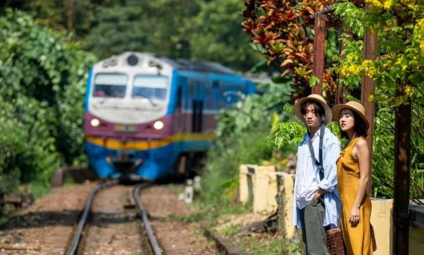 顺化 - 岘港旅游列车“连接中部地区的遗产”